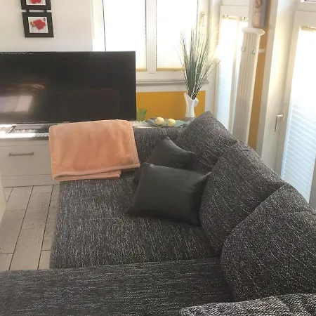 Snug In With Terrace *